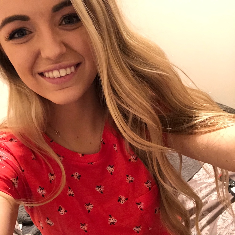 Meet your Posher, Macey
